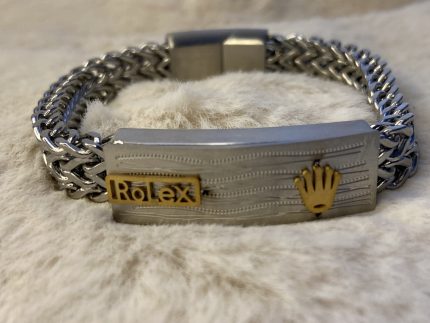 desining bracelate every where